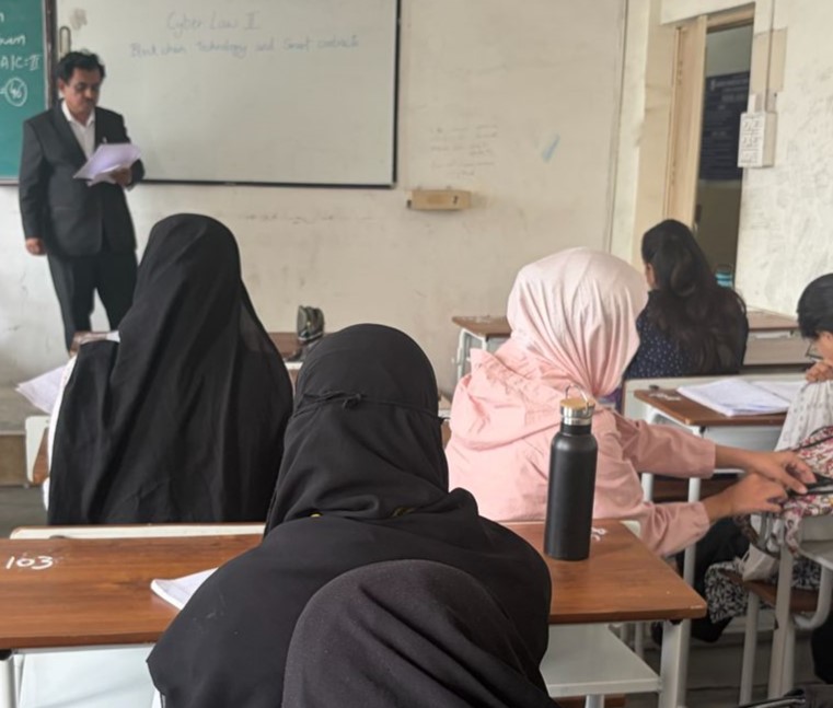 Teaching Cyber Law to Students of Abeda Inamdar Senior College, Pune.